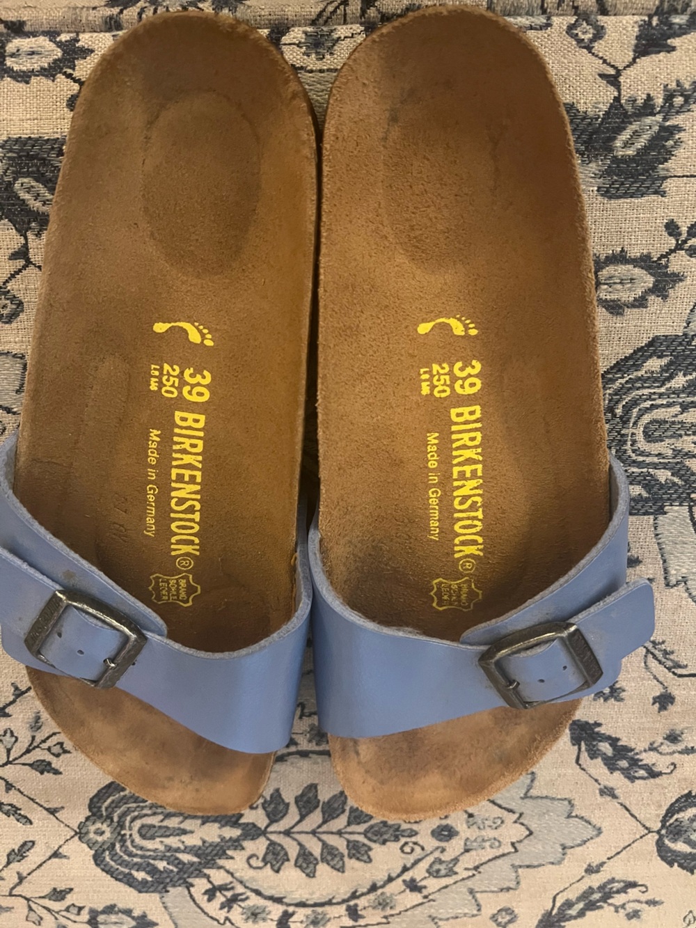 Birkenstock Arizona Single Strap Slide Light Periwinkle Size 39 US Women's 8-8.5